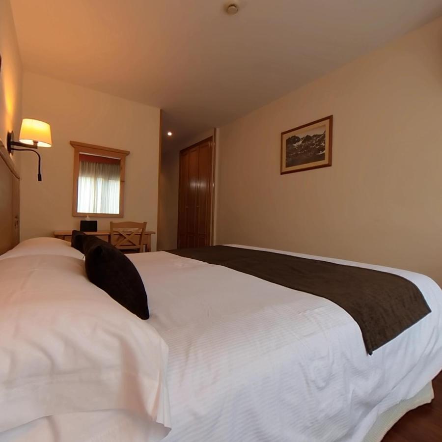 Hotel Meta Pas De La Casa Luaran gambar