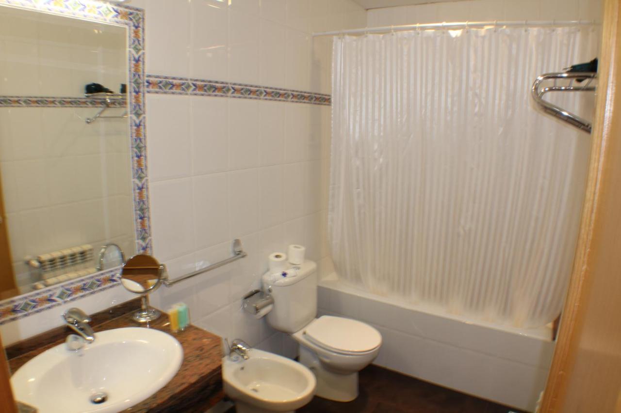 Hotel Meta Pas De La Casa Luaran gambar