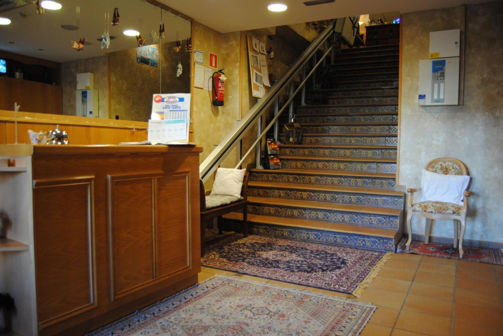Hotel Meta Pas De La Casa Luaran gambar