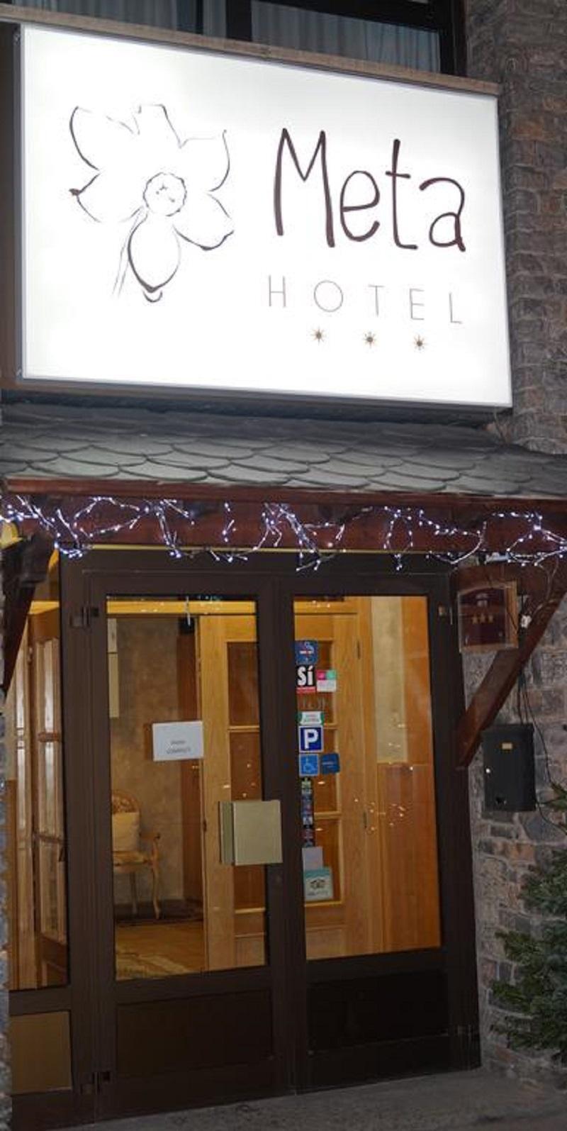 Hotel Meta Pas De La Casa Luaran gambar