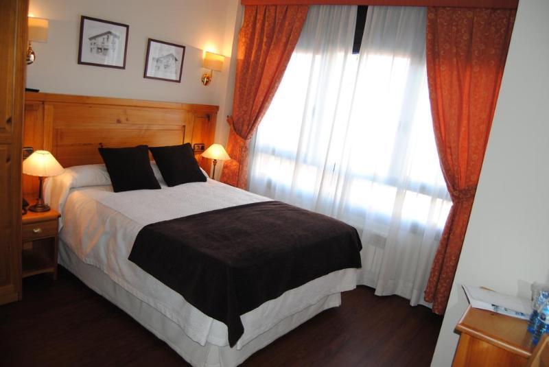 Hotel Meta Pas De La Casa Luaran gambar