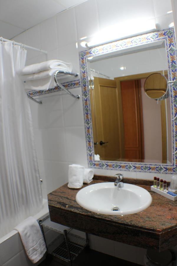Hotel Meta Pas De La Casa Luaran gambar